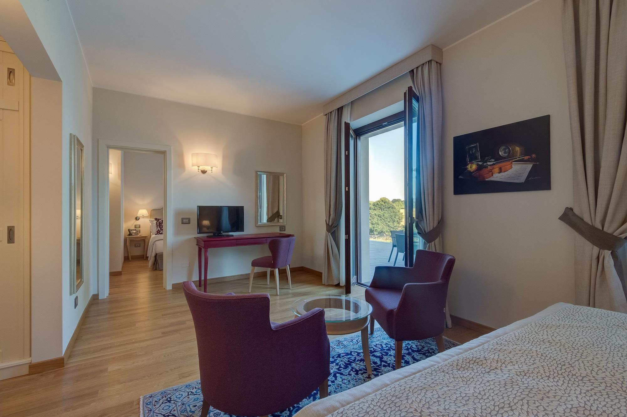 Borgo La Chiaracia & Castel Giorgio