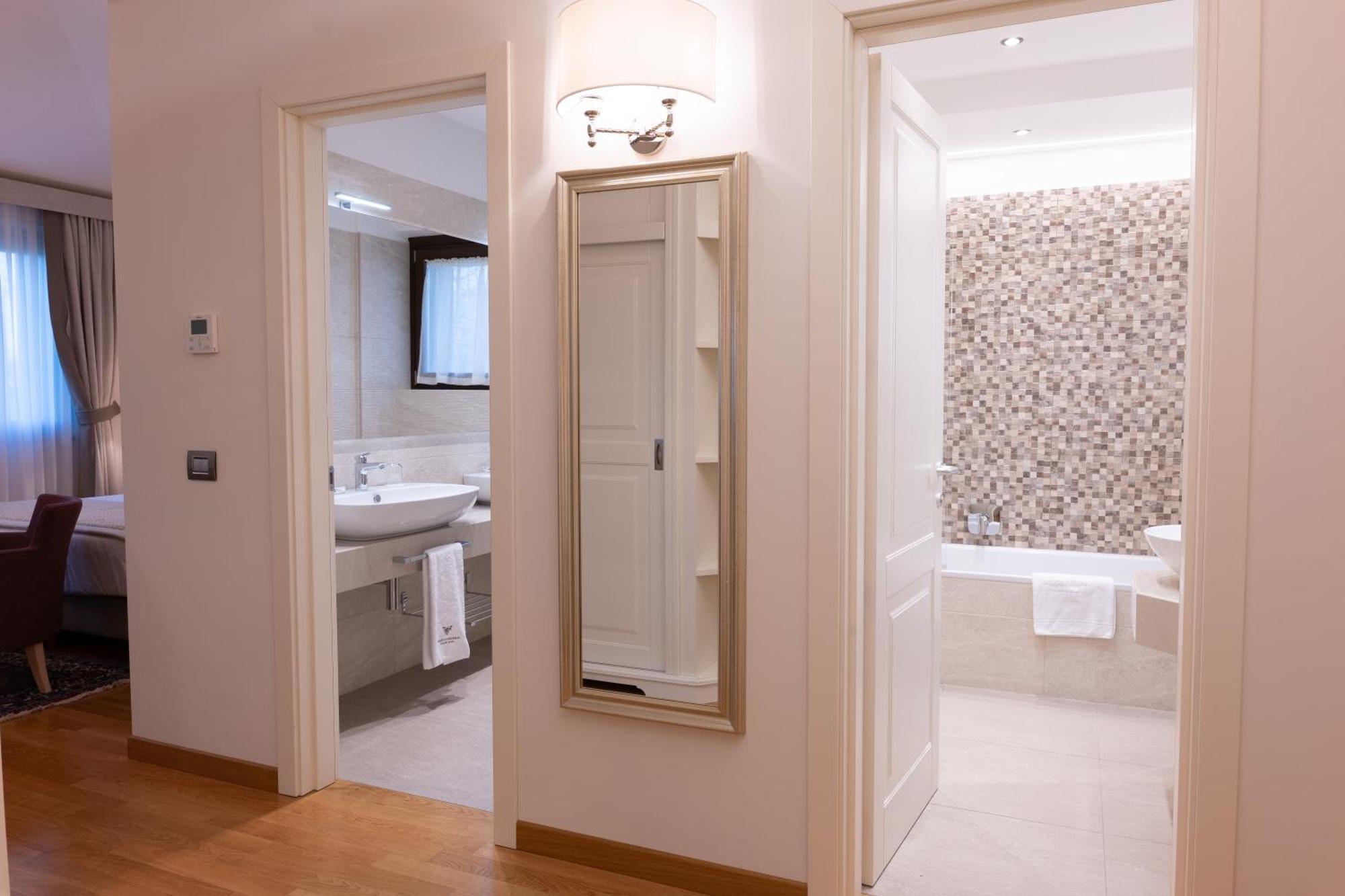Borgo La Chiaracia & Hotel
